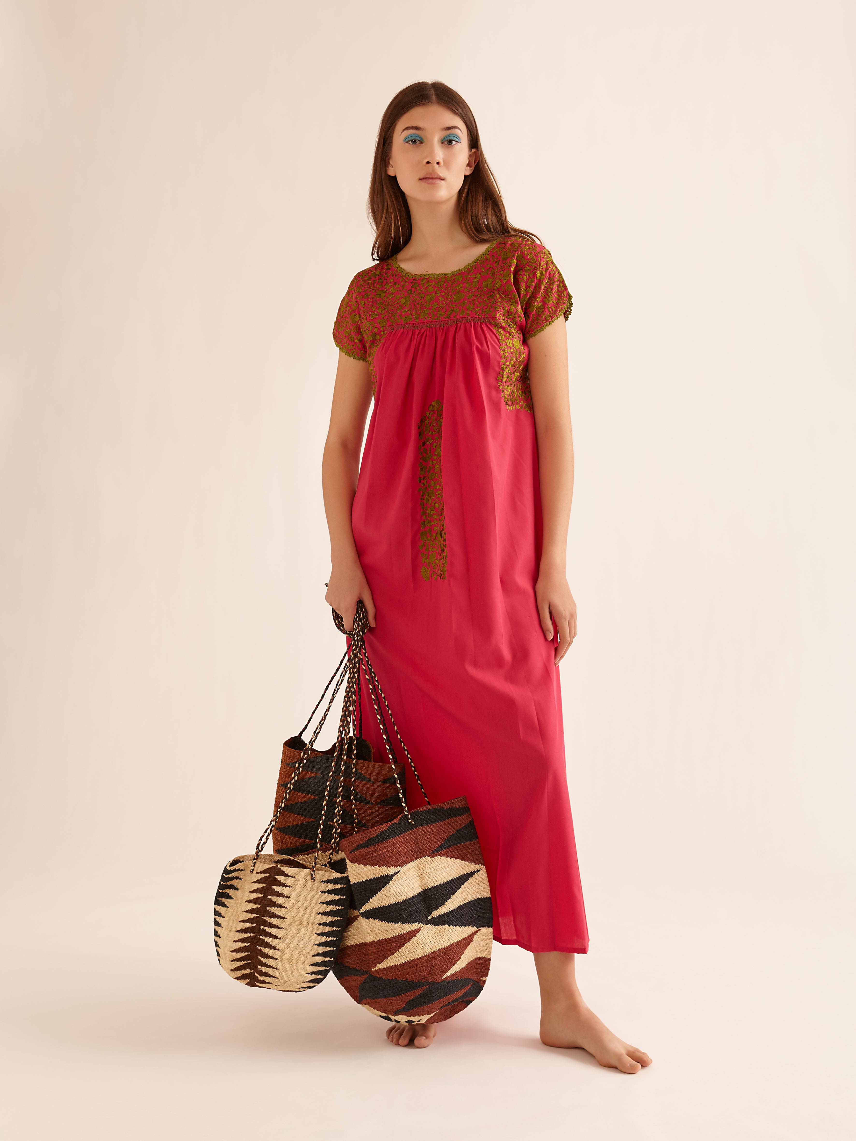 ETHICAL FASHION, CRAFTSMANSHIP, SUSTAINABLE FASHION, TRADITIONAL FASHION, ETHNIC FASHION, BOHEMIAN FASHION, MODA ETICA, MODA SOSTENIBILE, TECNICHE ARTIGIANALI, MODA TRADIZIONALE, MODA ETNICA, BOHEMIAN BAG, MADE IN COLOMBIA, HANDMADE IN Ecuador, MOCHILA BAG, SHIGRA, SHIGRAS, CABUYA, SHIGRA BAG, FIQUE BAG, BEACHWEAR, RESORT WEAR, HANDMADE BAG, BORSA FATTA A MANO, BORSA Ecuadoriana, borsa ECUADOREGNA, TOTE BAG, BORSA DI TELA, BORSA A SECCHIELL