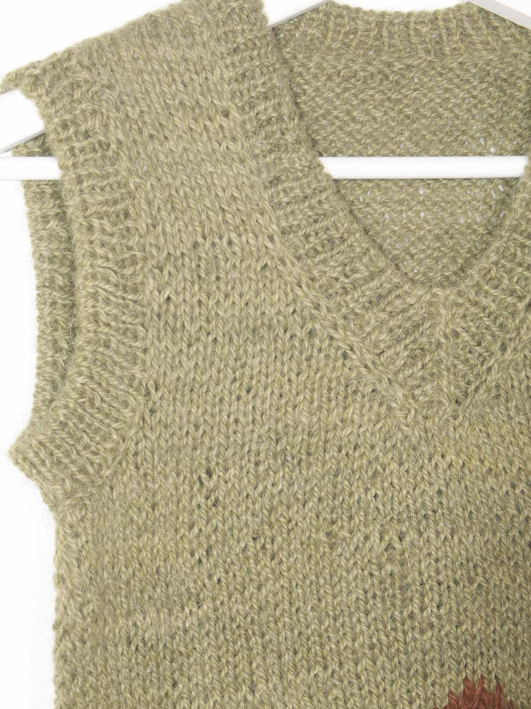 ETHICAL FASHION, CRAFTSMANSHIP, SUSTAINABLE FASHION, TRADITIONAL FASHION, ETHNIC FASHION, BOHEMIAN FASHION, MODA ETICA, MODA SOSTENIBILE, TECNICHE ARTIGIANALI, MODA TRADIZIONALE, MODA ETNICA, VESTITI BOHEMIAN, MADE IN ARGENTINA, HANDMADE IN ARGENTINA, LANA DI ALPACA, LAMA, ALPACA WOOL, LLAMA,GILET DA BAMBINI, BABY VEST, CACTUS, MINI ME