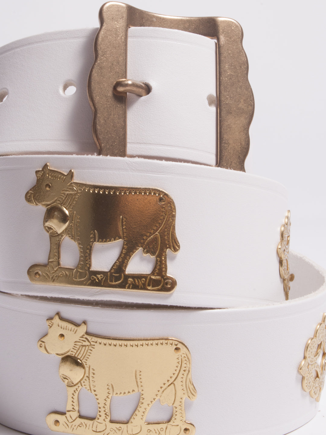 The Alpine Belt, Appenzeller belt, made in Switzerland, handmade, mountain belt, leather belt, cintura di pelle, cintura con le mucche, stelle alpine, cintura svizzera, cintura tirolese, cintura ampezzana, traditional belt, cow belt,