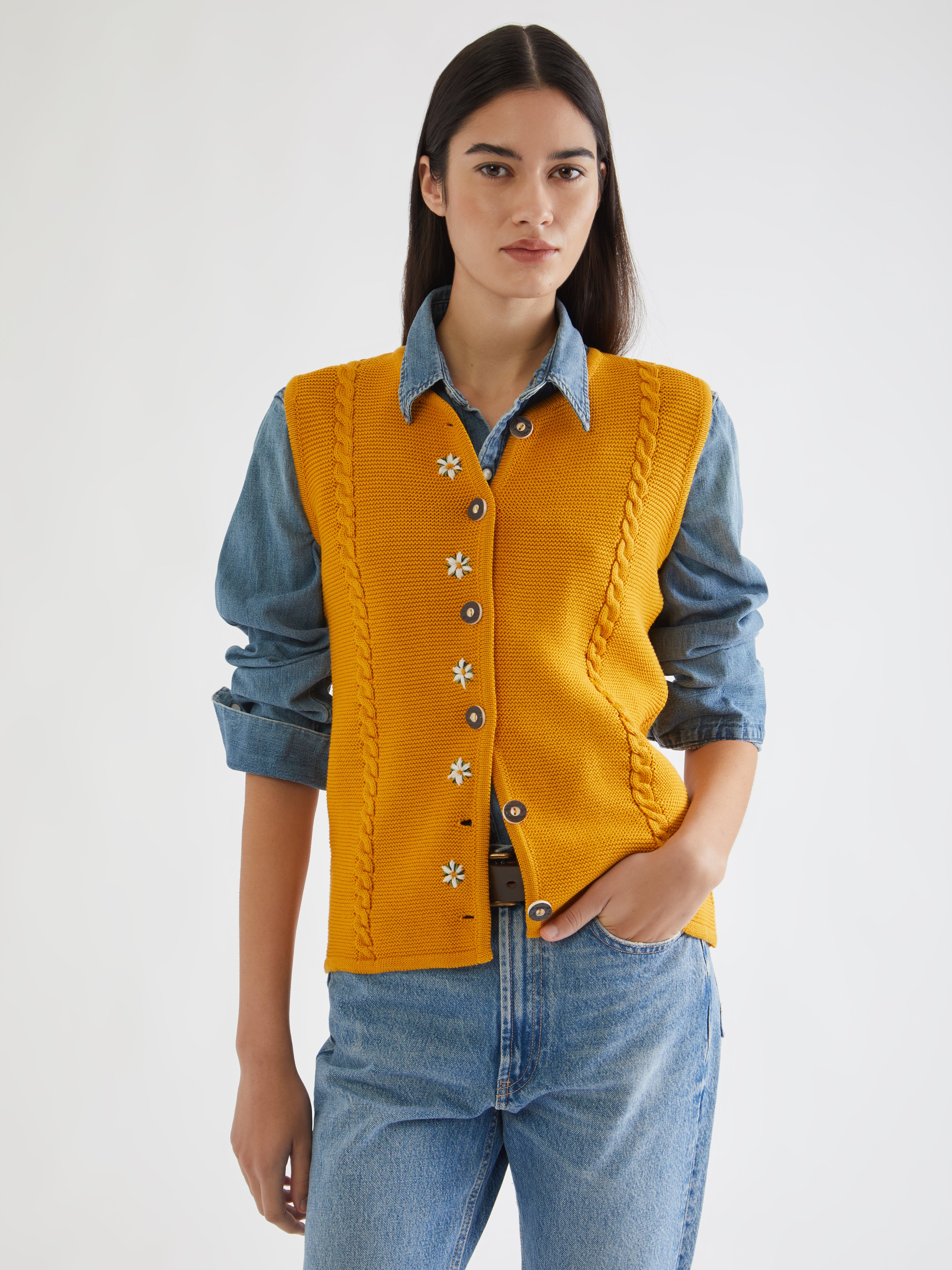 Hand made, fatto a mano, golf ricamato, embroidered sweater, knitwear, maglieria, knitted vest, Tyrolen sweater, traditional sweater, made in Italy, edelweiss, Stella alpina, mum and daughter, match with your daughter, mini me collection