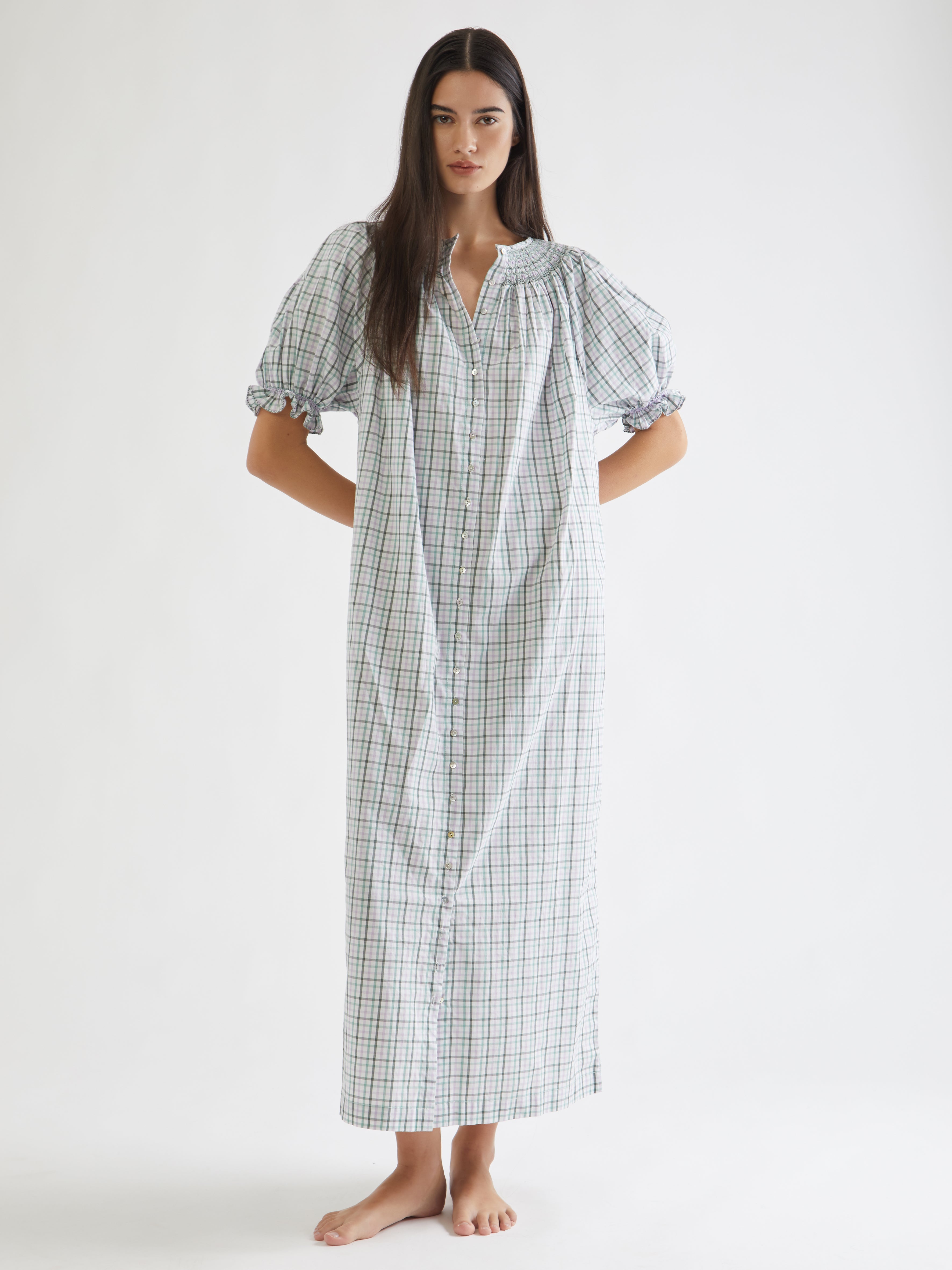 ETHICAL FASHION, CRAFTSMANSHIP, SUSTAINABLE FASHION, TRADITIONAL FASHION, ETHNIC FASHION, BOHEMIAN FASHION, MODA ETICA, MODA SOSTENIBILE, TECNICHE ARTIGIANALI, MODA TRADIZIONALE, MODA ETNICA, MADE IN MADAGASCAR, HANDMADE IN MADAGASCAR, COTTON NIGHTDRESS, COTTON NIGHTGOWN, CAMICIA DA NOTTE IN COTONE, PIGIAMA DI COTONE, COTTON PAJAMA, NIGHTWEAR, SLEEPWEAR, FASHION PAJAMA, PUNTO SMOCK, SMOKED, SMOCKED, HAND EMBROIDERED, RICAMATO A MANO, MUM AND DAUGHTER, MINE ME COLLECTION, MATCHIN WITH MUM, 