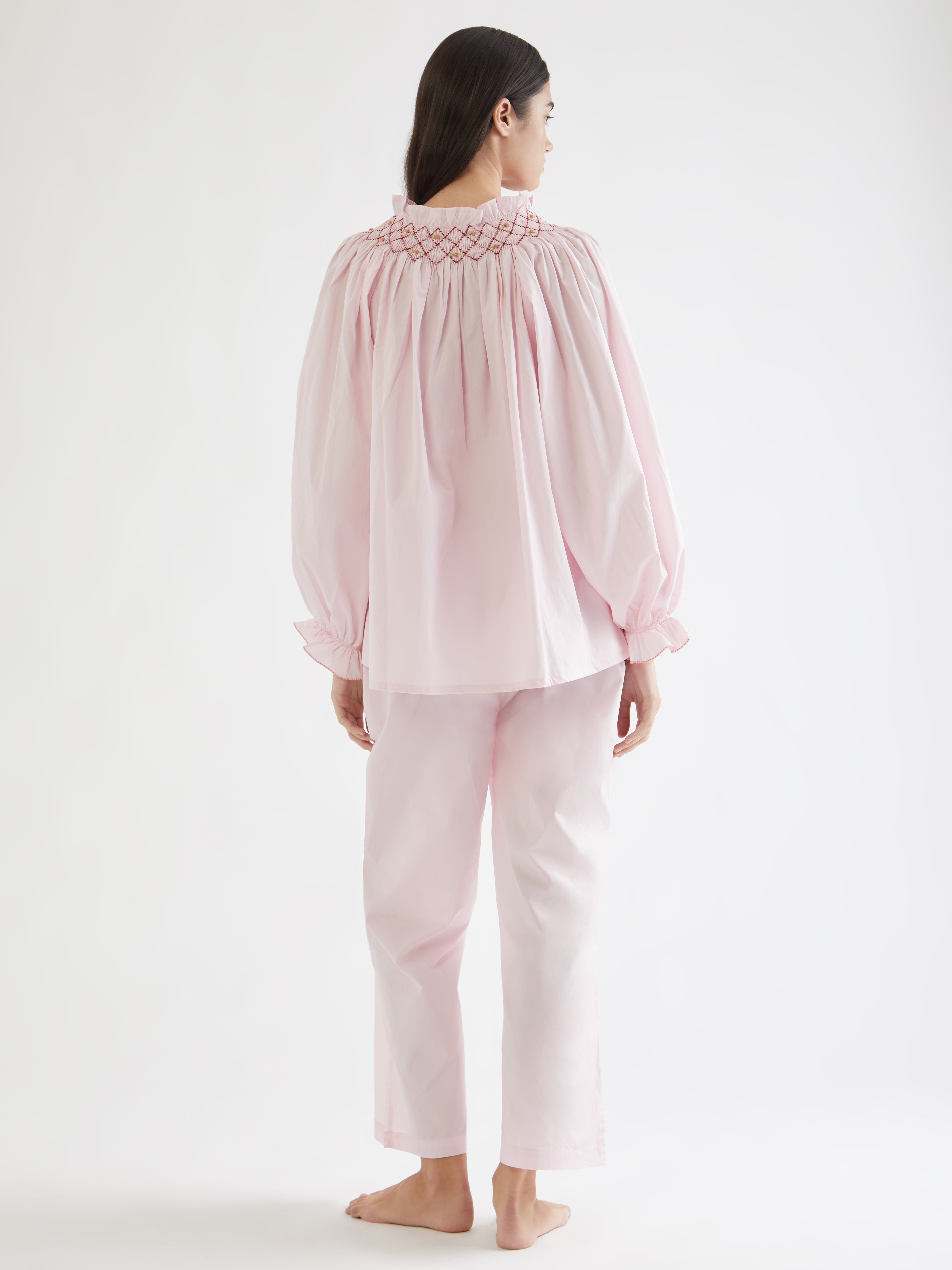 ETHICAL FASHION, CRAFTSMANSHIP, SUSTAINABLE FASHION, TRADITIONAL FASHION, ETHNIC FASHION, BOHEMIAN FASHION, MODA ETICA, MODA SOSTENIBILE, TECNICHE ARTIGIANALI, MODA TRADIZIONALE, MODA ETNICA, MADE IN MADAGASCAR, HANDMADE IN MADAGASCAR, COTTON NIGHTDRESS, COTTON NIGHTGOWN, CAMICIA DA NOTTE IN COTONE, PIGIAMA DI COTONE, COTTON PAJAMA, NIGHTWEAR, SLEEPWEAR, FASHION PAJAMA, PUNTO SMOCK, SMOKED, SMOCKED, HAND EMBROIDERED, RICAMATO A MANO, MUM AND DAUGHTER, MINE ME COLLECTION, MATCHIN WITH MUM, 
