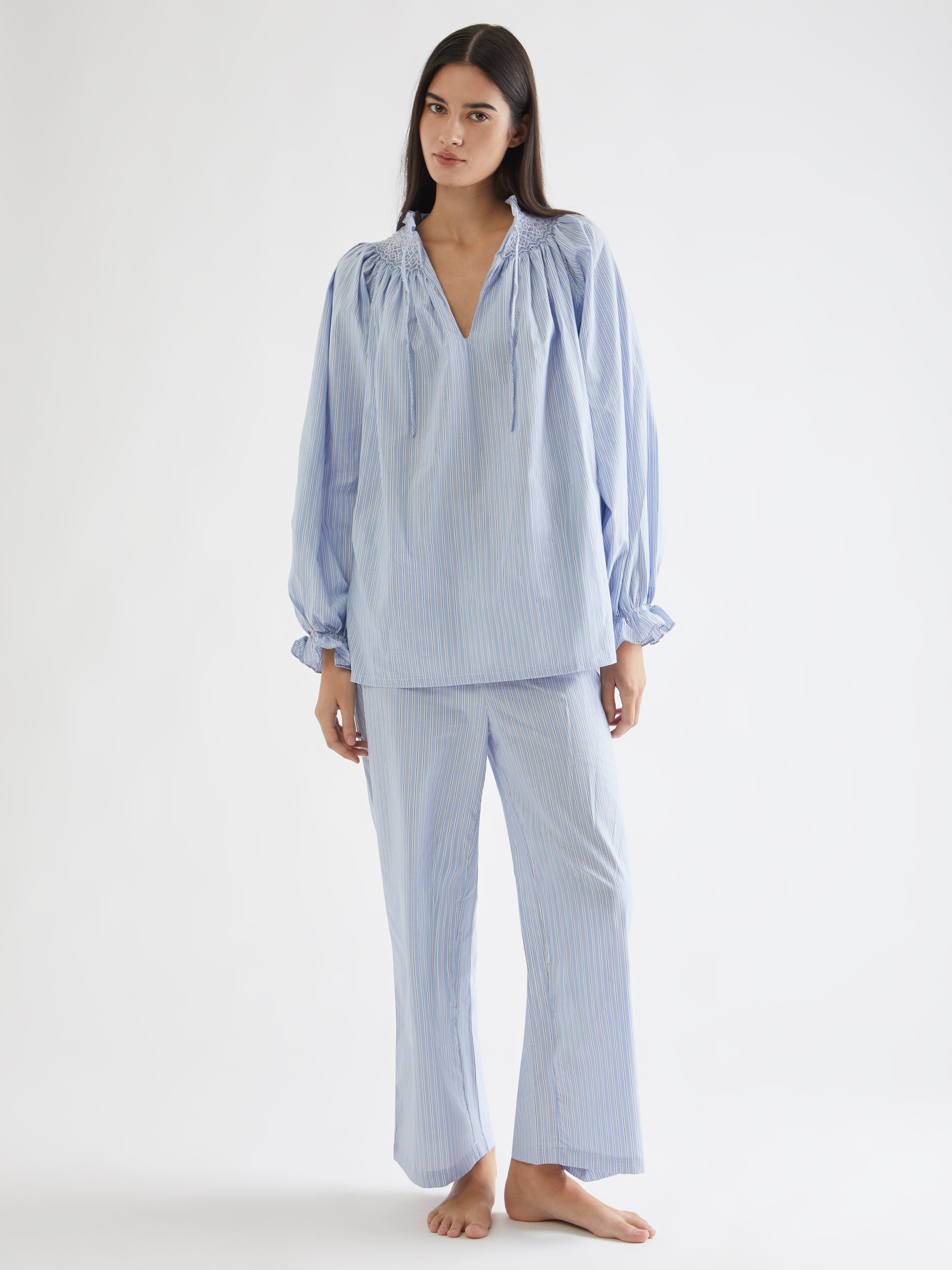 ETHICAL FASHION, CRAFTSMANSHIP, SUSTAINABLE FASHION, TRADITIONAL FASHION, ETHNIC FASHION, BOHEMIAN FASHION, MODA ETICA, MODA SOSTENIBILE, TECNICHE ARTIGIANALI, MODA TRADIZIONALE, MODA ETNICA, MADE IN MADAGASCAR, HANDMADE IN MADAGASCAR, COTTON NIGHTDRESS, COTTON NIGHTGOWN, CAMICIA DA NOTTE IN COTONE, PIGIAMA DI COTONE, COTTON PAJAMA, NIGHTWEAR, SLEEPWEAR, FASHION PAJAMA, PUNTO SMOCK, SMOKED, SMOCKED, HAND EMBROIDERED, RICAMATO A MANO, MUM AND DAUGHTER, MINE ME COLLECTION, MATCHIN WITH MUM, 