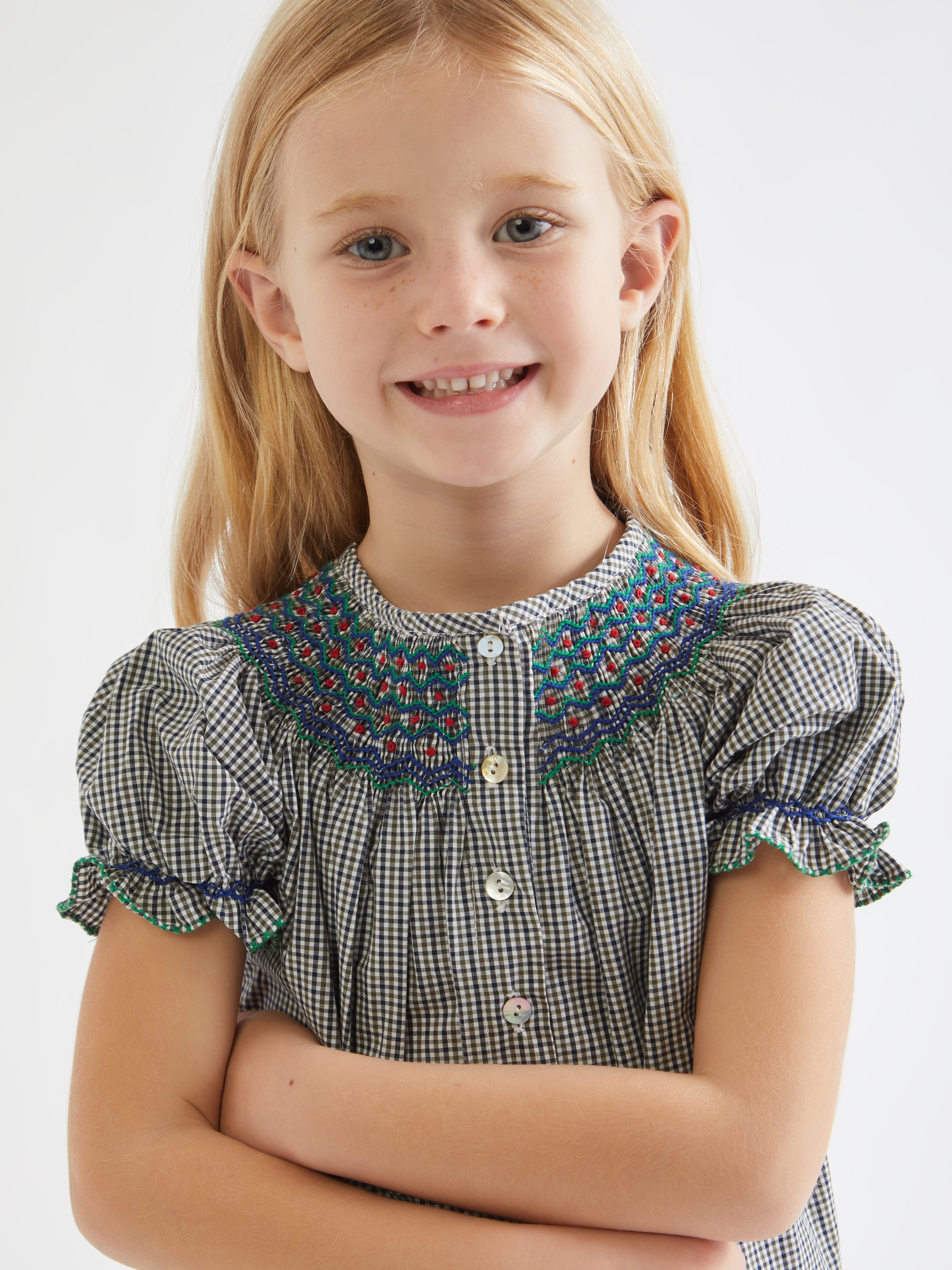 ETHICAL FASHION, CRAFTSMANSHIP, SUSTAINABLE FASHION, TRADITIONAL FASHION, ETHNIC FASHION, BOHEMIAN FASHION, MODA ETICA, MODA SOSTENIBILE, TECNICHE ARTIGIANALI, MODA TRADIZIONALE, MODA ETNICA, MADE IN MADAGASCAR, HANDMADE IN MADAGASCAR, COTTON NIGHTDRESS, COTTON NIGHTGOWN, CAMICIA DA NOTTE IN COTONE, PIGIAMA DI COTONE, COTTON PAJAMA, NIGHTWEAR, SLEEPWEAR, FASHION PAJAMA, PUNTO SMOCK, SMOKED, SMOCKED, HAND EMBROIDERED, RICAMATO A MANO, MUM AND DAUGHTER, MINE ME COLLECTION, MATCHIN WITH MUM, 