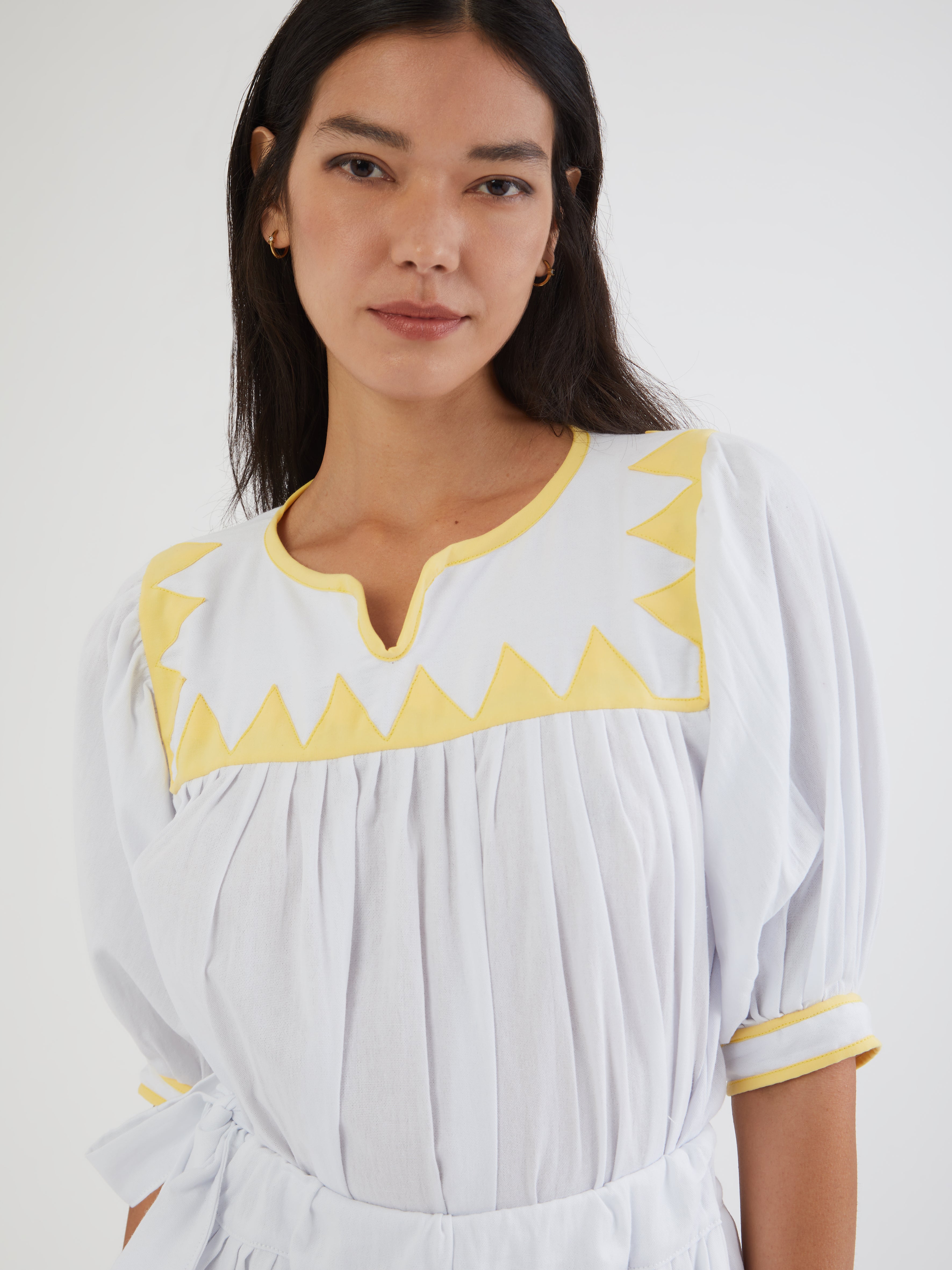 ETHICAL FASHION, CRAFTSMANSHIP, SUSTAINABLE FASHION, TRADITIONAL FASHION, ETHNIC FASHION, BOHEMIAN FASHION, MODA ETICA, MODA SOSTENIBILE, TECNICHE ARTIGIANALI, MODA TRADIZIONALE, MODA ETNICA, BOHEMIAN DRESS, MADE IN MEXICO, HANDMADE IN MEXICO, RARAMURI, RICAMATO A MANO, HAND ENBROIDERED, COLORFUL DRESS, RESORT WEAR, Tarahumara COMMUNITY, Chihuahua, EMPOWERING WOMEN