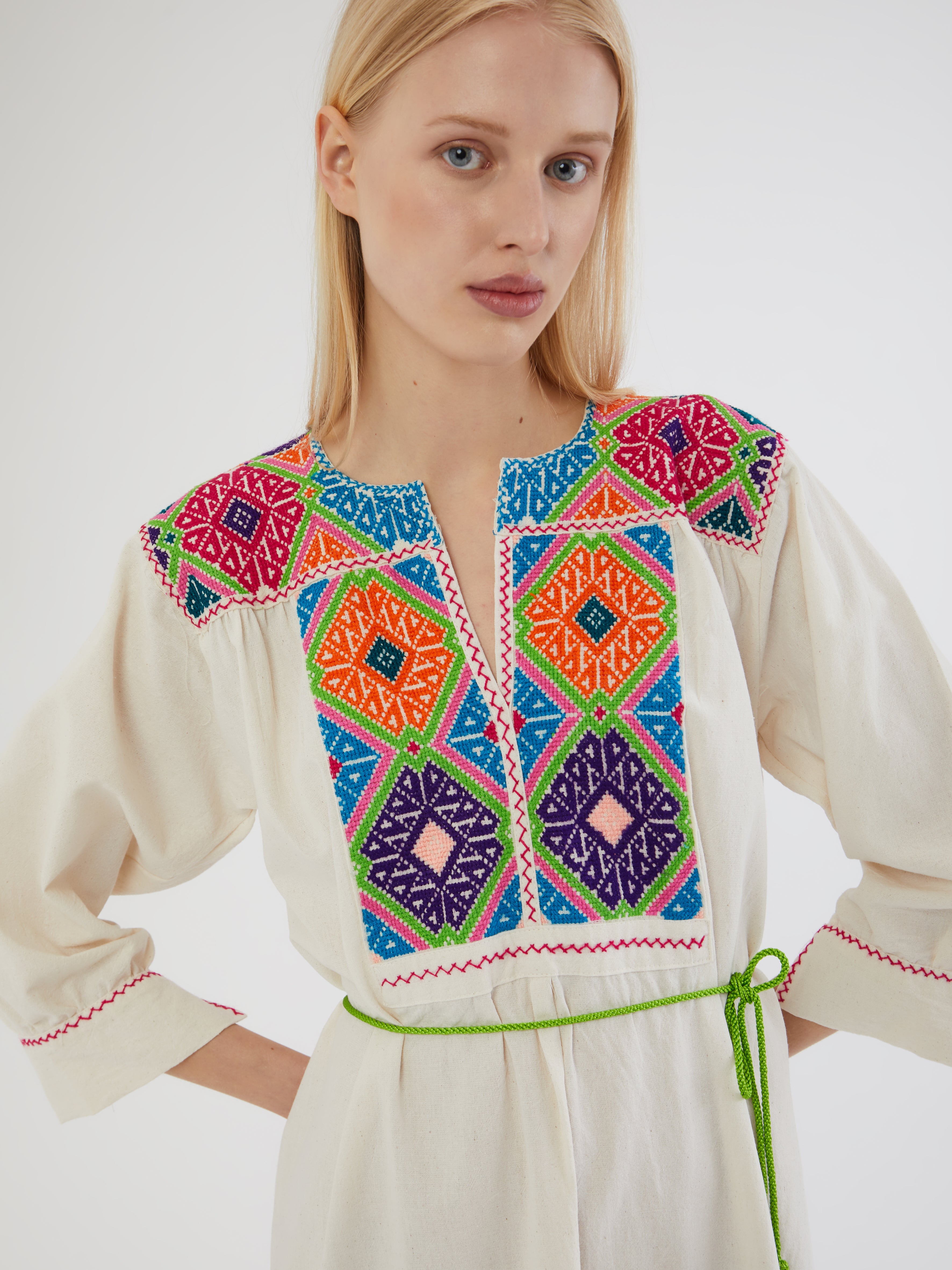 ETHICAL FASHION, CRAFTSMANSHIP, SUSTAINABLE FASHION, TRADITIONAL FASHION, ETHNIC FASHION, BOHEMIAN FASHION, MODA ETICA, MODA SOSTENIBILE, TECNICHE ARTIGIANALI, MODA TRADIZIONALE, MODA ETNICA, BOHEMIAN DRESS, MADE IN MEXICO, HANDMADE IN MEXICO, CHENTENA DRESS, RICAMATO A MANO, EMBROIDERED KAFTAN, HAND ENBROIDERED, COLORFUL DRESS,  BEACHWEAR, RESORT WEAR, ABITI DA SPIAGGIA, MINI ME, DRESS LIKE MUM, MUM & DAUGHTER