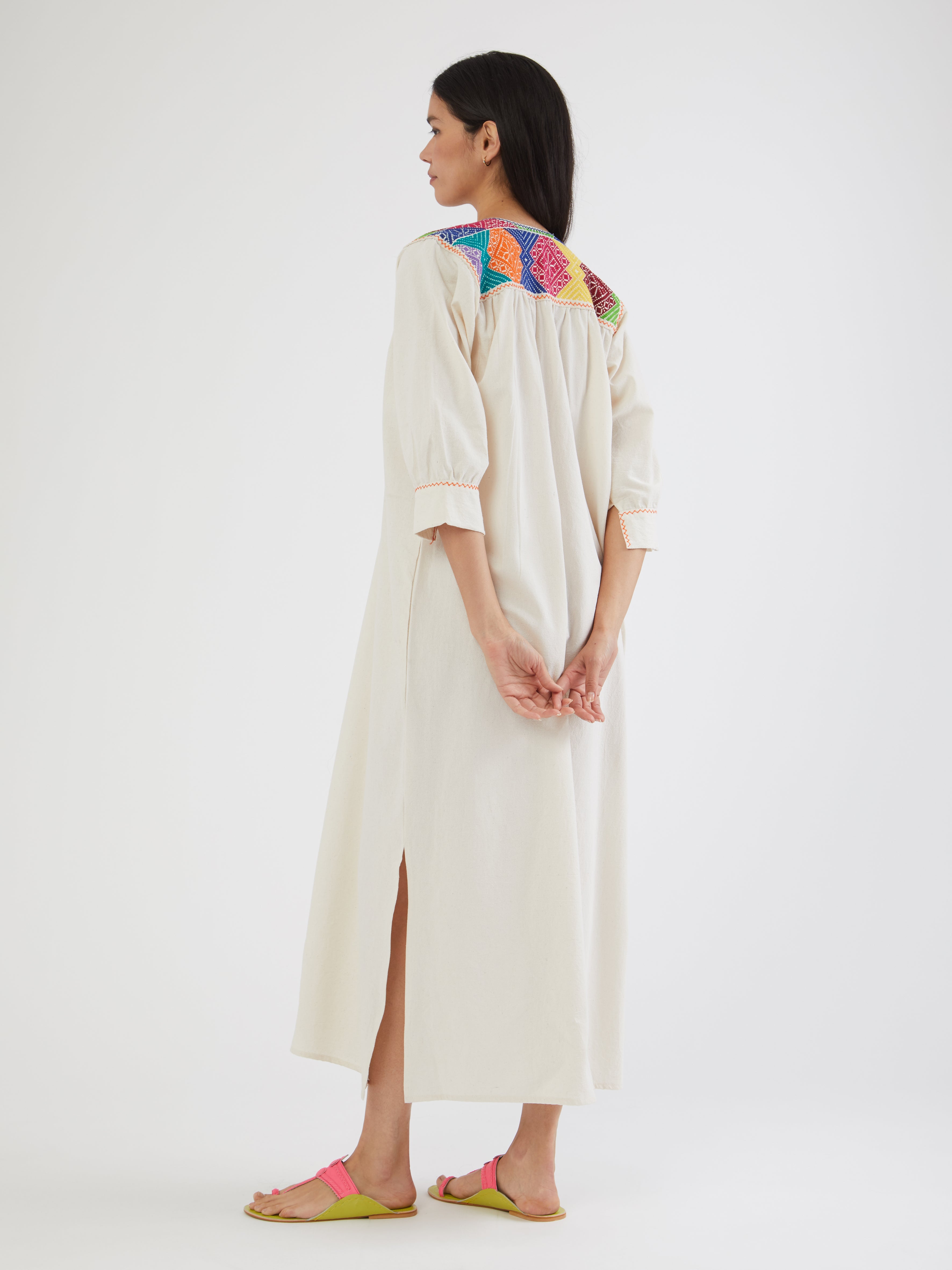 ETHICAL FASHION, CRAFTSMANSHIP, SUSTAINABLE FASHION, TRADITIONAL FASHION, ETHNIC FASHION, BOHEMIAN FASHION, MODA ETICA, MODA SOSTENIBILE, TECNICHE ARTIGIANALI, MODA TRADIZIONALE, MODA ETNICA, BOHEMIAN DRESS, MADE IN MEXICO, HANDMADE IN MEXICO, CHENTENA DRESS, RICAMATO A MANO, EMBROIDERED KAFTAN, HAND ENBROIDERED, COLORFUL DRESS,  BEACHWEAR, RESORT WEAR, ABITI DA SPIAGGIA, MINI ME, DRESS LIKE MUM, MUM & DAUGHTER