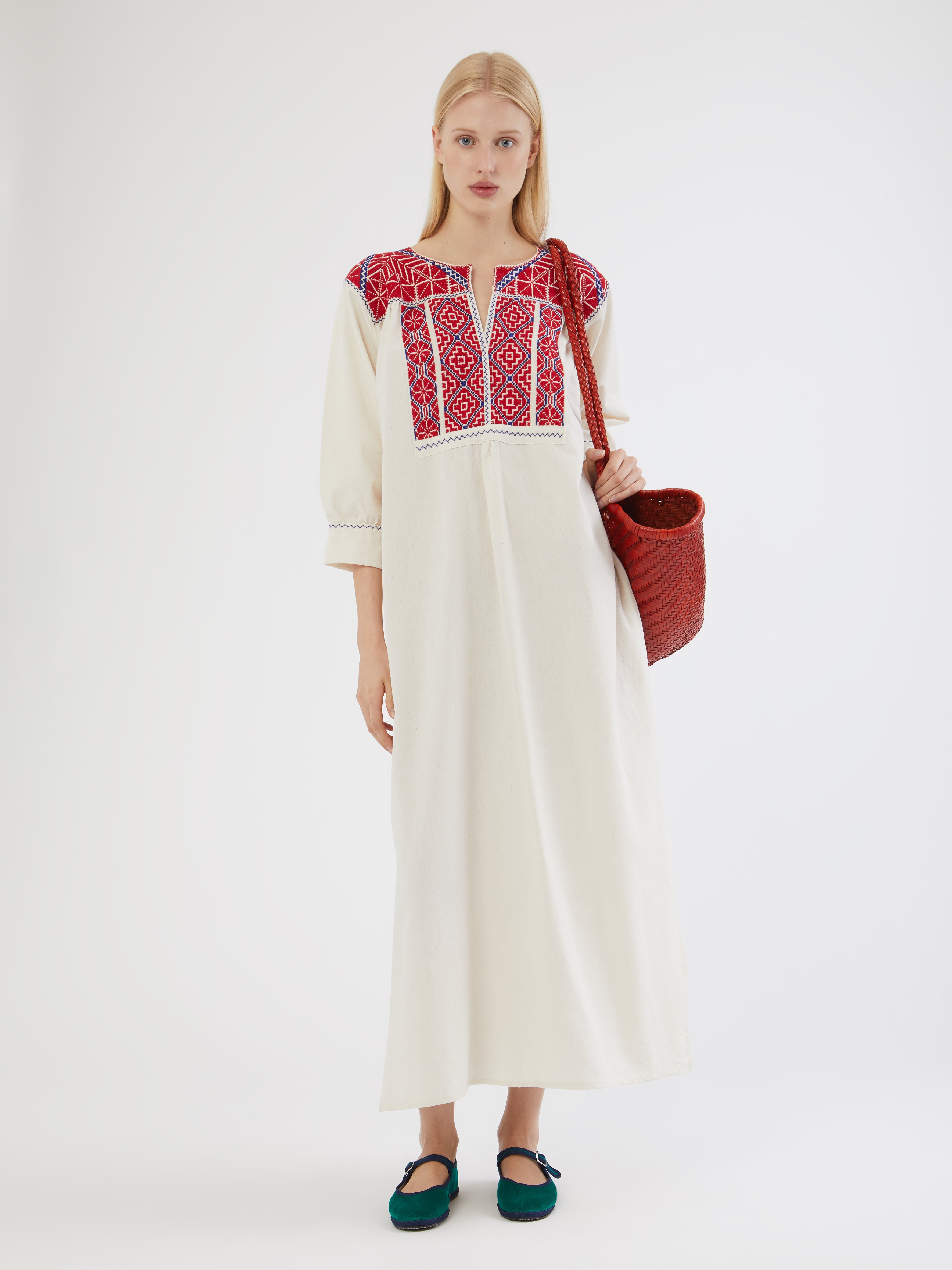 ETHICAL FASHION, CRAFTSMANSHIP, SUSTAINABLE FASHION, TRADITIONAL FASHION, ETHNIC FASHION, BOHEMIAN FASHION, MODA ETICA, MODA SOSTENIBILE, TECNICHE ARTIGIANALI, MODA TRADIZIONALE, MODA ETNICA, BOHEMIAN DRESS, MADE IN MEXICO, HANDMADE IN MEXICO, CHENTENA DRESS, RICAMATO A MANO, EMBROIDERED KAFTAN, HAND ENBROIDERED, COLORFUL DRESS,  BEACHWEAR, RESORT WEAR, ABITI DA SPIAGGIA, MINI ME, DRESS LIKE MUM, MUM & DAUGHTER