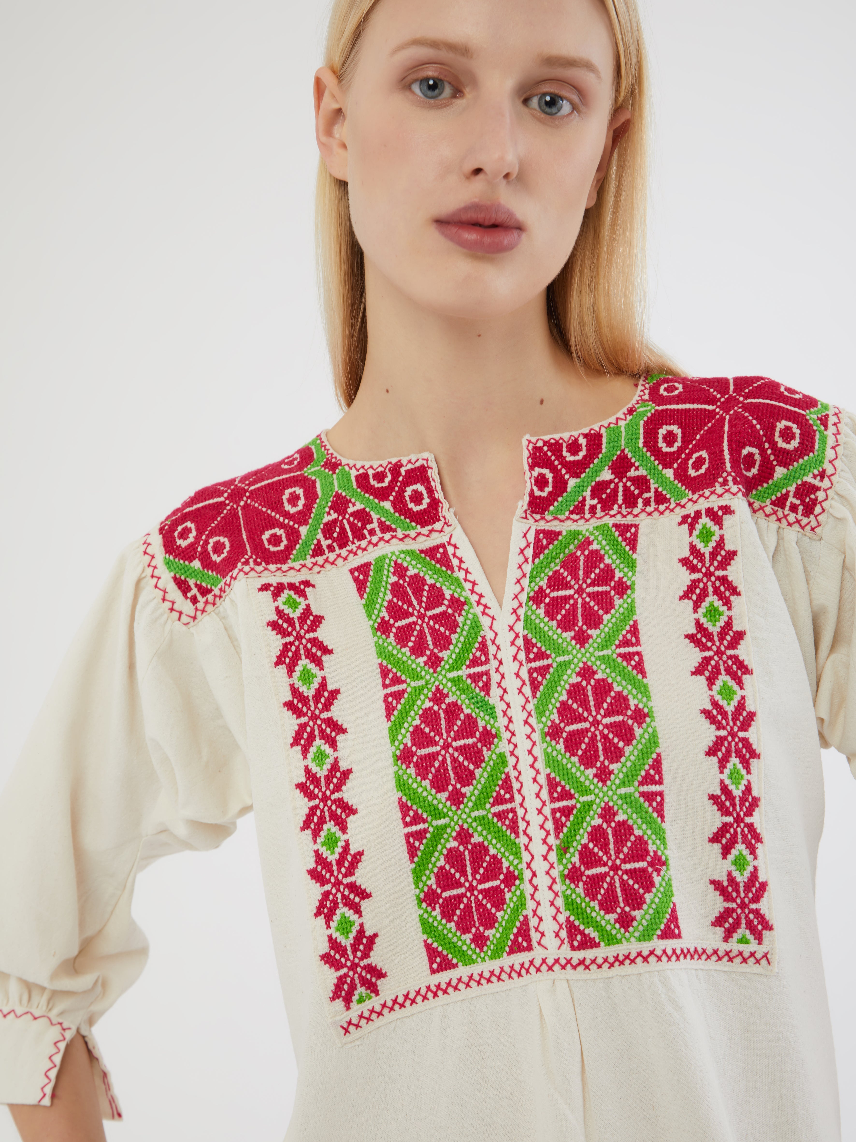 ETHICAL FASHION, CRAFTSMANSHIP, SUSTAINABLE FASHION, TRADITIONAL FASHION, ETHNIC FASHION, BOHEMIAN FASHION, MODA ETICA, MODA SOSTENIBILE, TECNICHE ARTIGIANALI, MODA TRADIZIONALE, MODA ETNICA, BOHEMIAN DRESS, MADE IN MEXICO, HANDMADE IN MEXICO, CHENTENA DRESS, RICAMATO A MANO, EMBROIDERED KAFTAN, HAND ENBROIDERED, COLORFUL DRESS,  BEACHWEAR, RESORT WEAR, ABITI DA SPIAGGIA, MINI ME, DRESS LIKE MUM, MUM & DAUGHTER
