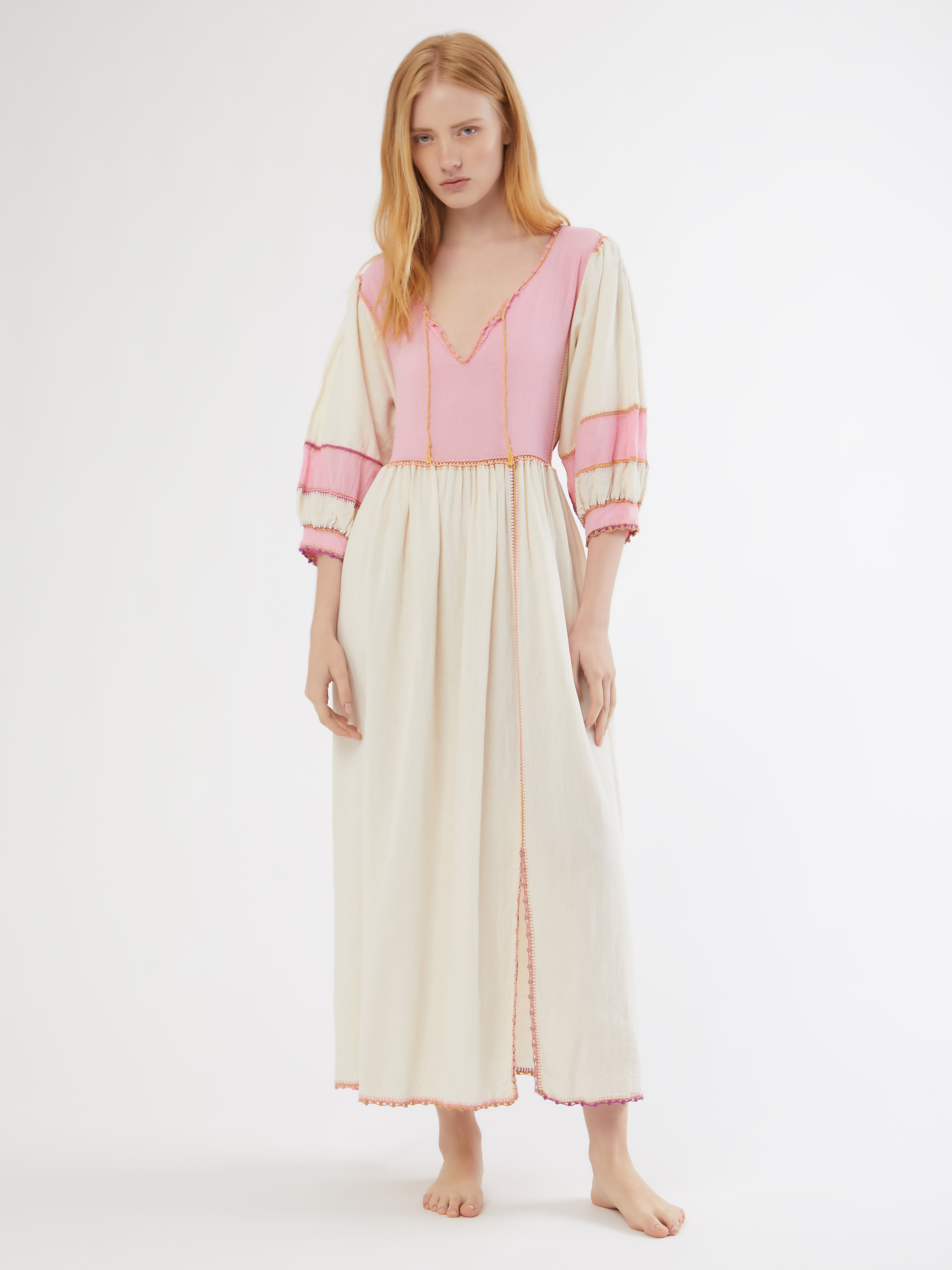 ETHICAL FASHION, CRAFTSMANSHIP, SUSTAINABLE FASHION, TRADITIONAL FASHION, ETHNIC FASHION, BOHEMIAN FASHION, MODA ETICA, MODA SOSTENIBILE, TECNICHE ARTIGIANALI, MODA TRADIZIONALE, MODA ETNICA, BOHEMIAN DRESS, MADE IN MEXICO, HANDMADE IN MEXICO, ZAPOTECA, RICAMATO A MANO, HAND ENBROIDERED, COLORFUL DRESS, RESORT WEAR, Tarahumara COMMUNITY, Chihuahua, EMPOWERING WOMEN, OXACA