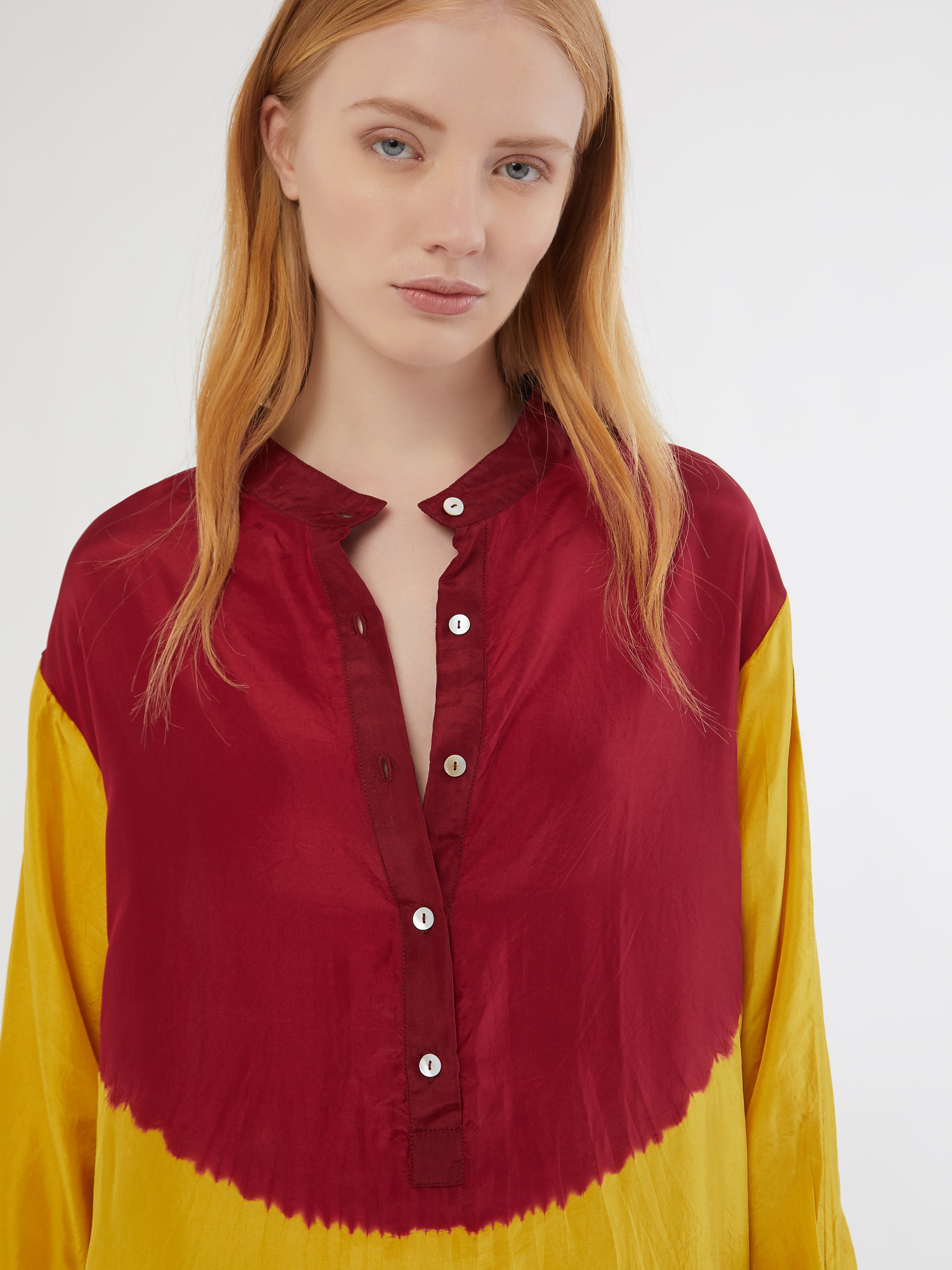Ethical fashion, craftsmanship, sustainable fashion, traditional fashion, ethnic fashion, moda etica, moda sostenibile, tecniche artigianali, moda tradizionale, moda etnica, fatto a mano, handmade, kaftano, kaftan, beachwear, moda di spiaggia, summer wear, bohemian style, boho styile, stile bohemio, stile boho, resort wear, india, moda indiana, indian fashion, hand dye, tie dye, colorful kaftan, silk kaftan, beach style, hand printed