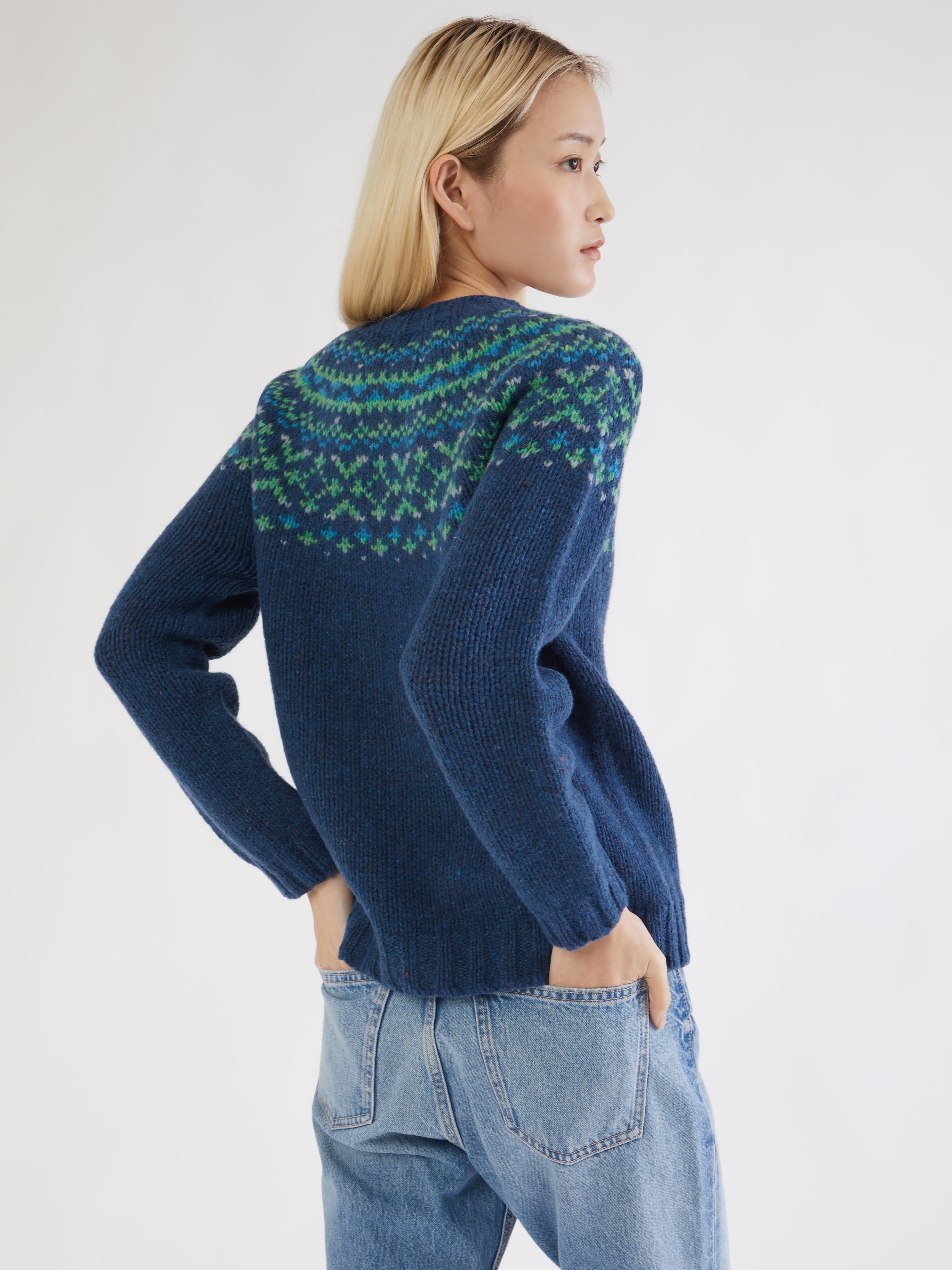 ETHICAL FASHION, CRAFTSMANSHIP, SUSTAINABLE FASHION, TRADITIONAL FASHION, ETHNIC FASHION, BOHEMIAN FASHION, MODA ETICA, MODA SOSTENIBILE, TECNICHE ARTIGIANALI, MODA TRADIZIONALE, MODA ETNICA, VESTITI BOHEMIAN, GOLF, FAIR ISLE, SCOTTISH SWEATER, 100% LANA, 100% WOOL, TRADITIONAL SWEATER, MADE IN SCOTLAND, GOLF INGLESI