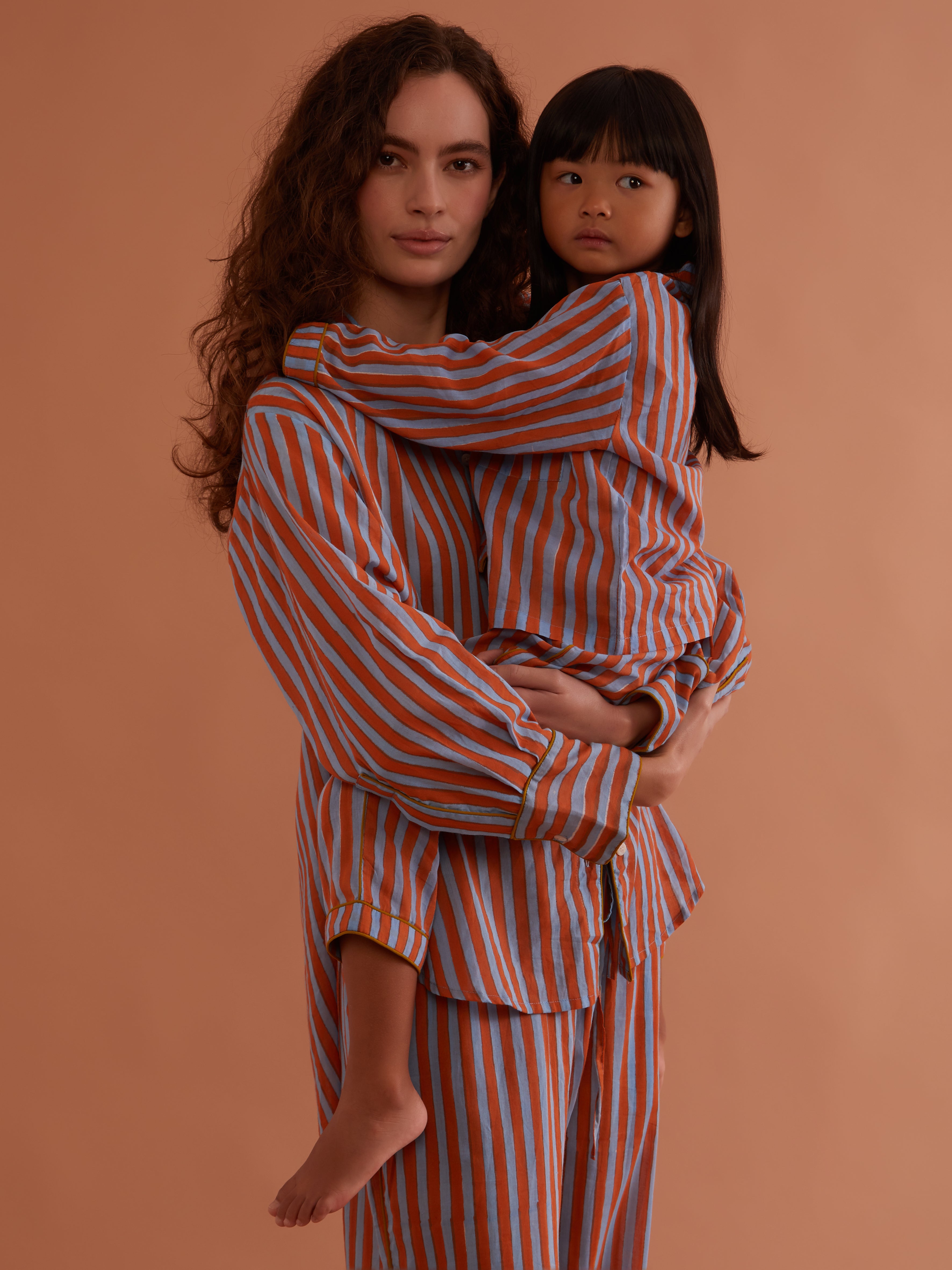 ETHICAL FASHION, CRAFTSMANSHIP, SUSTAINABLE FASHION, TRADITIONAL FASHION, ETHNIC FASHION, BOHEMIAN FASHION, MODA ETICA, MODA SOSTENIBILE, TECNICHE ARTIGIANALI, MODA TRADIZIONALE, MODA ETNICA, MADE IN INDIA, HANDMADE IN INDIA, BLOCK PRINT, PIGIAMA DI COTONE, COTTON PAJAMA, NIGHTWEAR, SLEEPWEAR, FASHION PAJAMA, ETNIC PRINTS, STAMPE INDIANE, STAMPE ETNICHE, MINI ME, MATCH WITH MUM