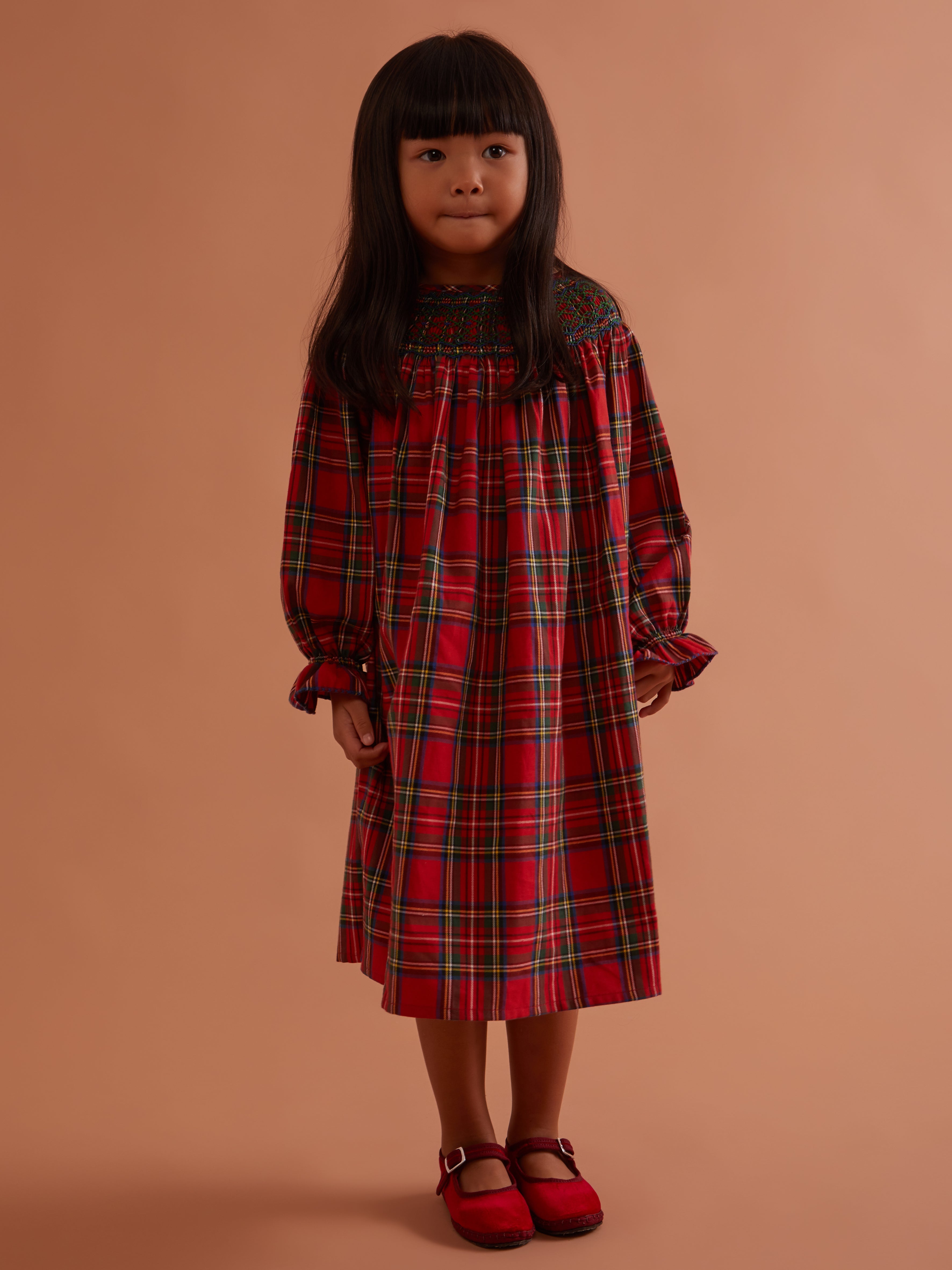 ETHICAL FASHION, CRAFTSMANSHIP, SUSTAINABLE FASHION, TRADITIONAL FASHION, ETHNIC FASHION, BOHEMIAN FASHION, MODA ETICA, MODA SOSTENIBILE, TECNICHE ARTIGIANALI, MODA TRADIZIONALE, MODA ETNICA, BOHEMIAN DRESS, MADE IN MADAGASCAR, HANDMADE IN MADAGASCAR, COTTON NIGHTDRESS, COTTON NIGHTGOWN, CAMICIA DA NOTTE IN COTONE, PIGIAMA DI COTONE, COTTON PAJAMA, NIGHTWEAR, SLEEPWEAR, FASHION PAJAMA, PUNTO SMOCK, SMOKED, SMOCKED, HAND EMBROIDERED, RICAMATO A MANO, KIDSWEAR, MUMMY AND ME, MINI ME