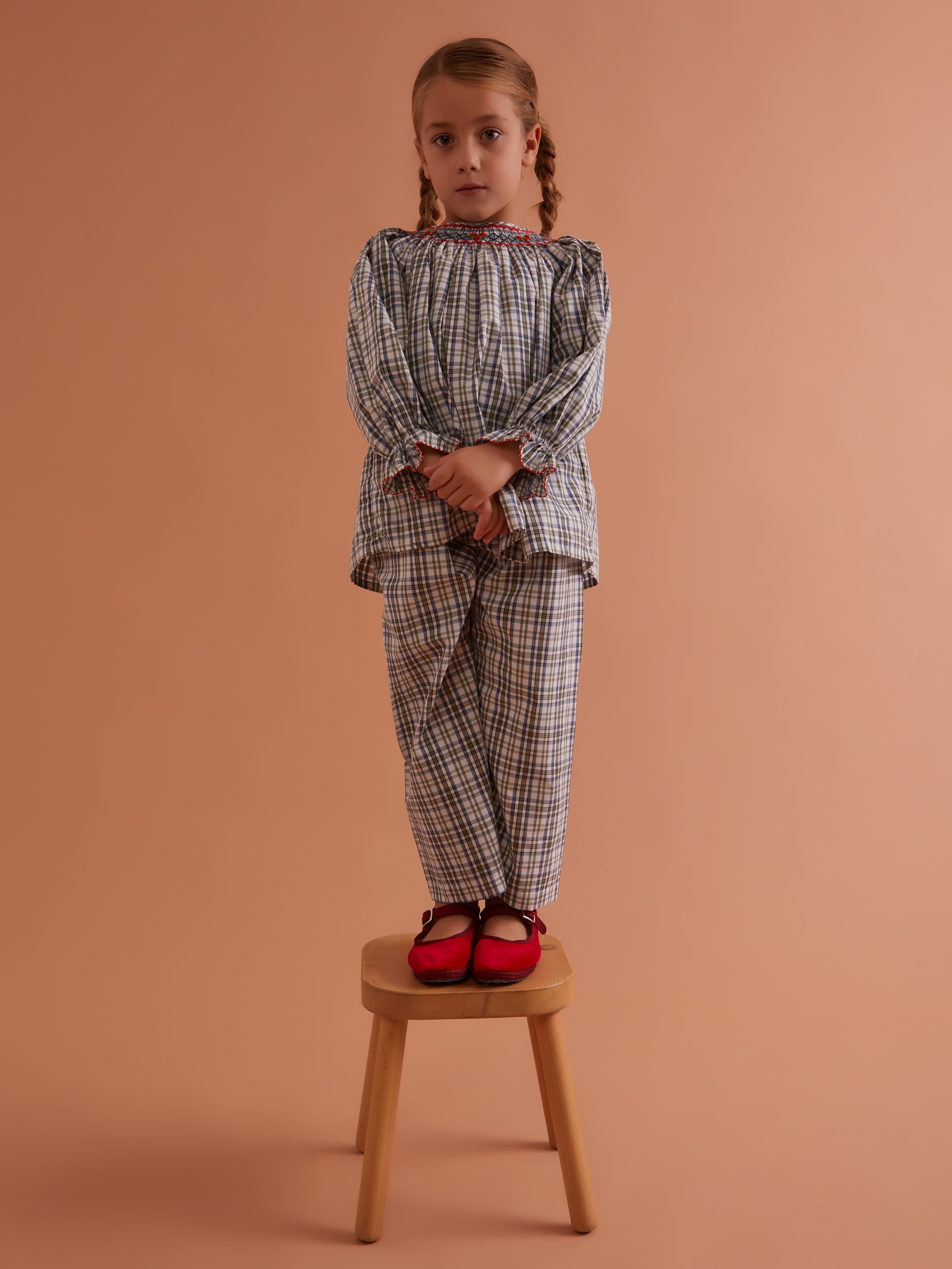 ETHICAL FASHION, CRAFTSMANSHIP, SUSTAINABLE FASHION, TRADITIONAL FASHION, ETHNIC FASHION, BOHEMIAN FASHION, MODA ETICA, MODA SOSTENIBILE, TECNICHE ARTIGIANALI, MODA TRADIZIONALE, MODA ETNICA, BOHEMIAN DRESS, MADE IN MADAGASCAR, HANDMADE IN MADAGASCAR, COTTON NIGHTDRESS, COTTON NIGHTGOWN, CAMICIA DA NOTTE IN COTONE, PIGIAMA DI COTONE, COTTON PAJAMA, NIGHTWEAR, SLEEPWEAR, FASHION PAJAMA, PUNTO SMOCK, SMOKED, SMOCKED, HAND EMBROIDERED, RICAMATO A MANO, KIDSWEAR, MUMMY AND ME, MINI ME