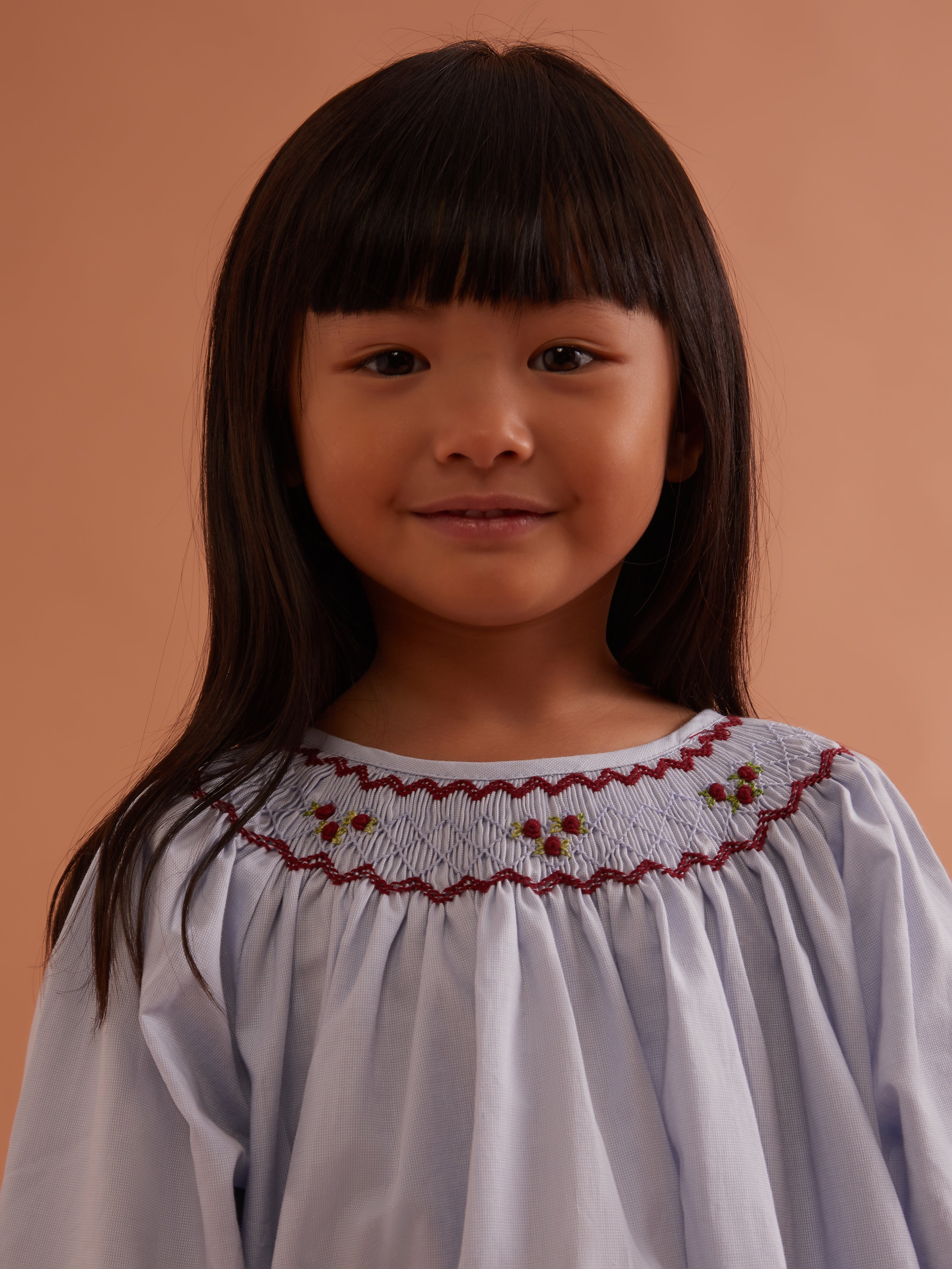 ETHICAL FASHION, CRAFTSMANSHIP, SUSTAINABLE FASHION, TRADITIONAL FASHION, ETHNIC FASHION, BOHEMIAN FASHION, MODA ETICA, MODA SOSTENIBILE, TECNICHE ARTIGIANALI, MODA TRADIZIONALE, MODA ETNICA, BOHEMIAN DRESS, MADE IN MADAGASCAR, HANDMADE IN MADAGASCAR, COTTON NIGHTDRESS, COTTON NIGHTGOWN, CAMICIA DA NOTTE IN COTONE, PIGIAMA DI COTONE, COTTON PAJAMA, NIGHTWEAR, SLEEPWEAR, FASHION PAJAMA, PUNTO SMOCK, SMOKED, SMOCKED, HAND EMBROIDERED, RICAMATO A MANO, KIDSWEAR, MUMMY AND ME, MINI ME