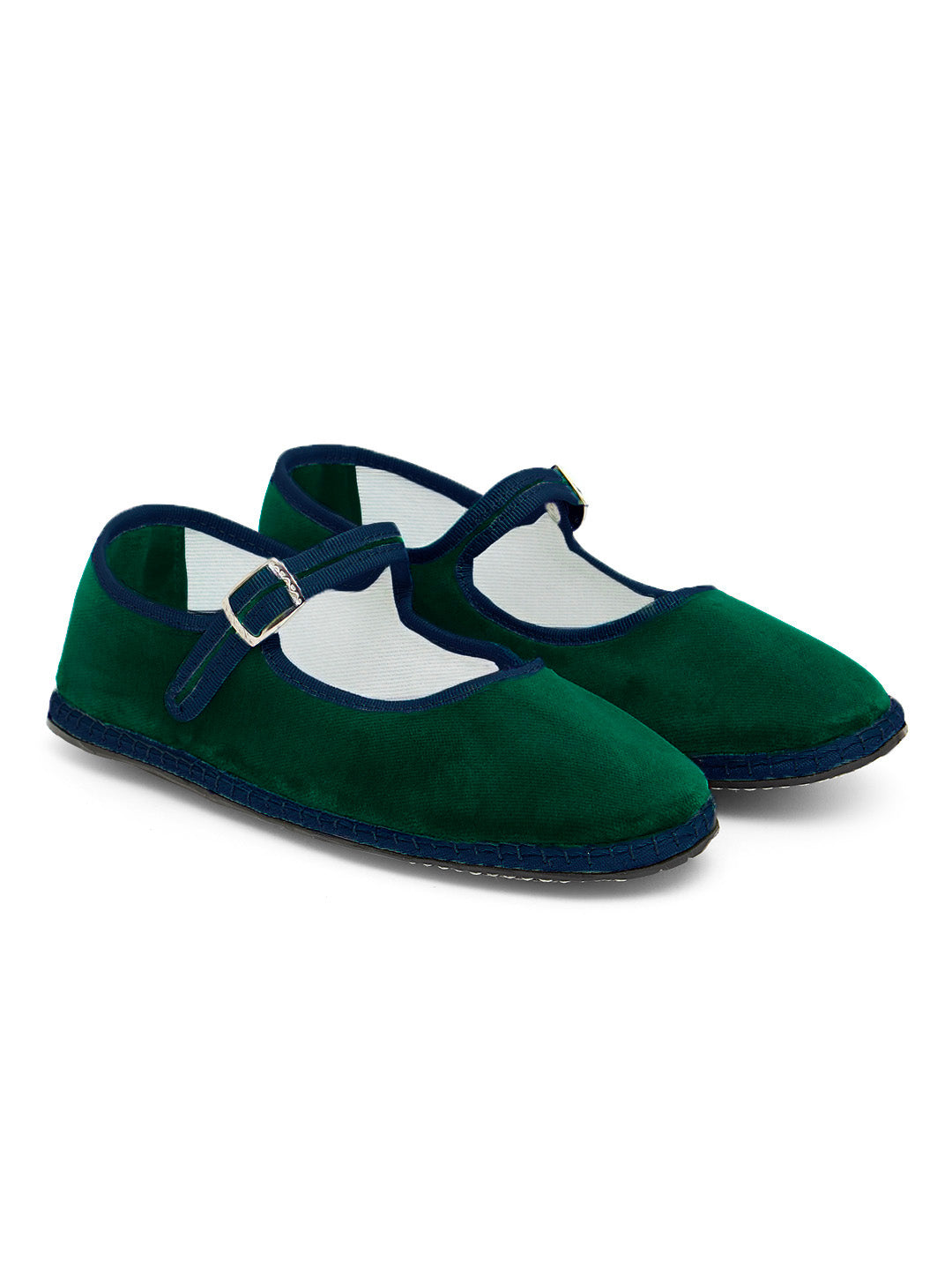 ETHICAL FASHION, CRAFTSMANSHIP, SUSTAINABLE FASHION, TRADITIONAL FASHION, ETHNIC FASHION, BOHEMIAN FASHION, TRADITONAL ACCESSORIES, HANDMADE SHOES, HANDMADE ACCESSORIES, scarpe di velluto, velluto, fatto a mano in italia, MODA ETICA,  MODA SOSTENIBILE, MODA TRADIZIONALE, MODA ETNICA, VESTITI BOHEMIAN, accessori tradizionali, scarpe fatto a mano, accessori fatti a mano, scarpe tradizionali, strap shoes, mary jane, strap friulane