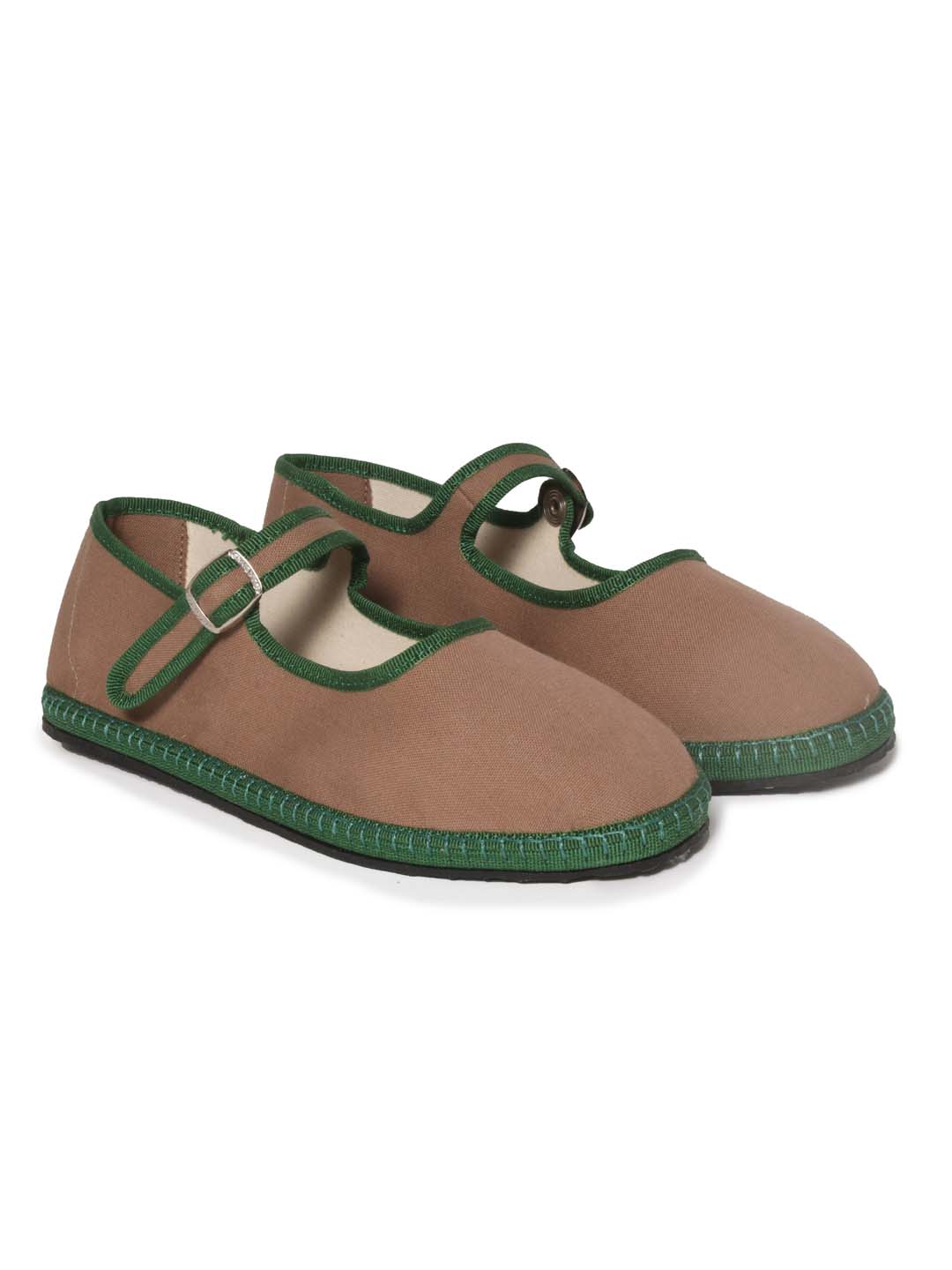 ETHICAL FASHION, CRAFTSMANSHIP, SUSTAINABLE FASHION, TRADITIONAL FASHION, ETHNIC FASHION, BOHEMIAN FASHION, TRADITONAL ACCESSORIES, HANDMADE SHOES, HANDMADE ACCESSORIES, scarpe di velluto, velluto, fatto a mano in italia, MODA ETICA,  MODA SOSTENIBILE, MODA TRADIZIONALE, MODA ETNICA, VESTITI BOHEMIAN, accessori tradizionali, scarpe fatto a mano, accessori fatti a mano, scarpe tradizionali, strap shoes, mary jane, strap friulane