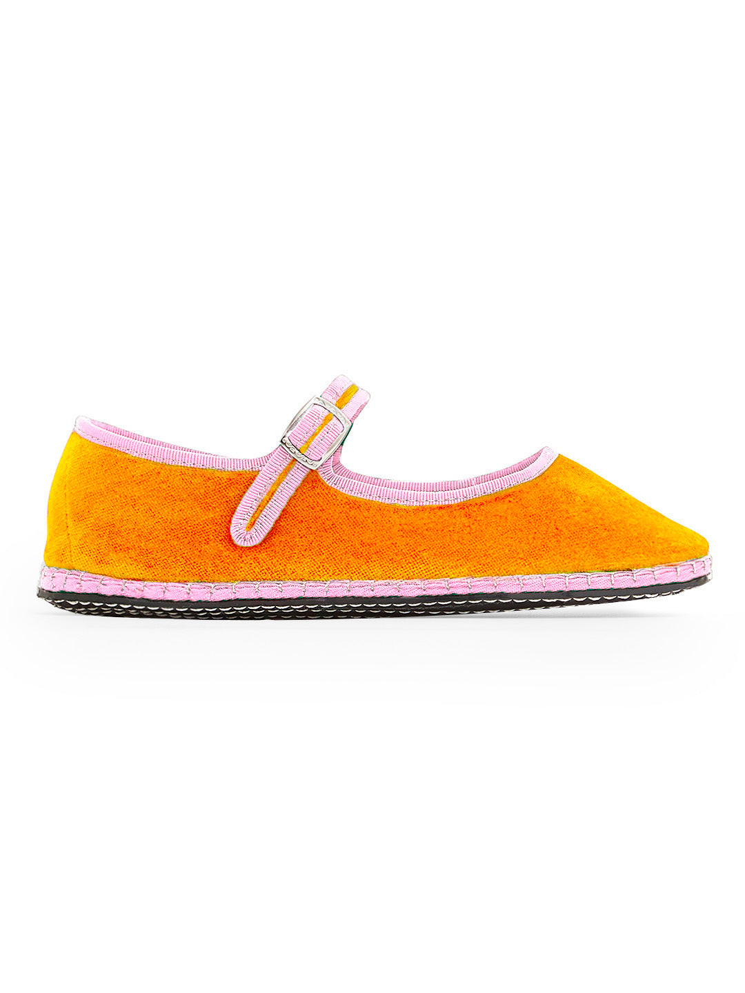 ETHICAL FASHION, CRAFTSMANSHIP, SUSTAINABLE FASHION, TRADITIONAL FASHION, ETHNIC FASHION, BOHEMIAN FASHION, TRADITONAL ACCESSORIES, HANDMADE SHOES, HANDMADE ACCESSORIES, scarpe di velluto, velluto, fatto a mano in italia, MODA ETICA,  MODA SOSTENIBILE, MODA TRADIZIONALE, MODA ETNICA, VESTITI BOHEMIAN, accessori tradizionali, scarpe fatto a mano, accessori fatti a mano, scarpe tradizionali, strap shoes, mary jane, strap friulane